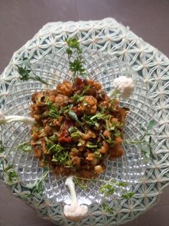 फुलकोबी-हिरवी मेथी भाजी (fulgobi methi bhaji recipe in marathi) रेसिपी चे मुख्य फोटो