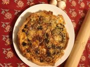 Une photo de tarte avec du roquefort