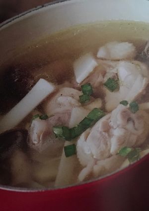 A picture of Fresh Bamboo Shoot, Mushrooms & Chicken Soup.