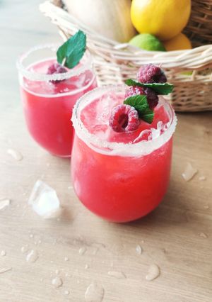 Une photo de Cocktail à la framboise et fleur d'oranger