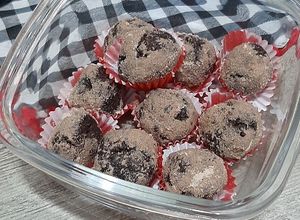 Foto de Brigadeiro Fit de Whey e Pasta de Amendoim