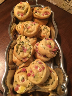 A picture of Ham and pickle crescent pinwheels.