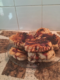 Una foto de Panqueques veganos de canela caramelizados🥞