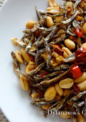 Dylanama ♥ 丁香魚炒花生 的食譜成品照片
