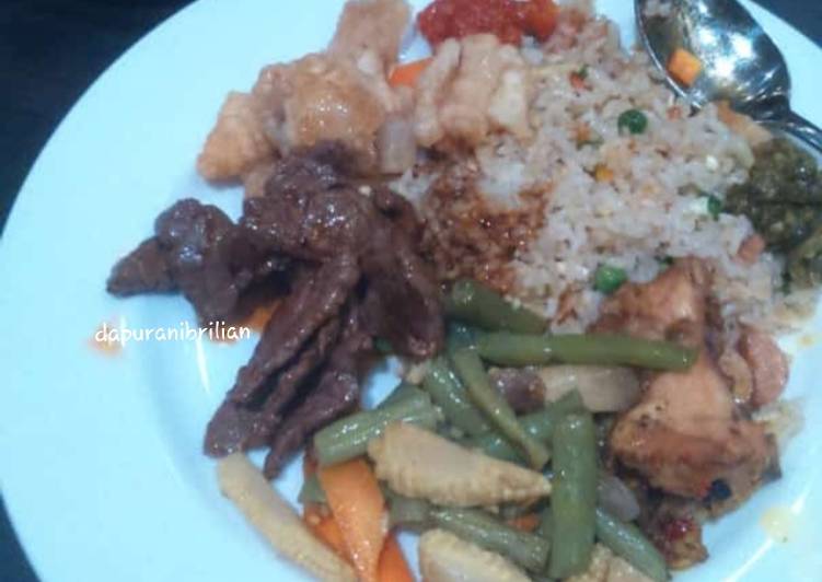 Resep Nasgor sayur plus lawuan Anti Gagal