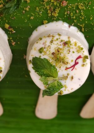 A picture of Pista kulfi.