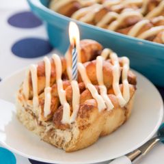 A picture of Cinnamon Roll Birthday Cake.