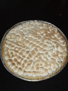 Una foto de Lemon pie pequeño súper fácil