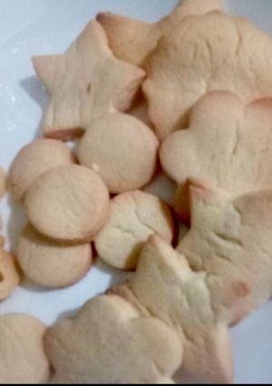 A picture of Butter cookies.