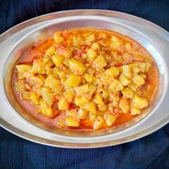 A picture of North Indian style bottle gourd.