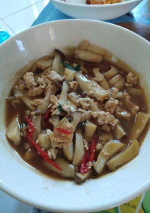 รูปของ ผัดเห็ดออรินจิ อกไก่สับ