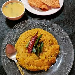 A picture of Three Chillies Khichdi.