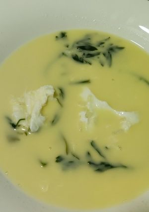 A picture of Mayonnaise Soup (Gazpachuelo).
