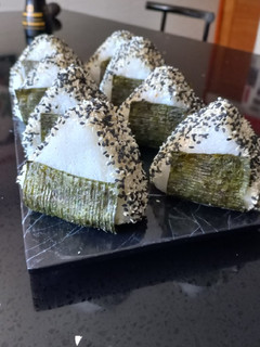 Una foto de Onigiri 🍙