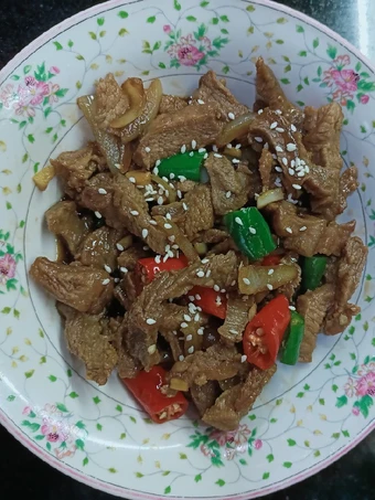 Cara Gampang Menyiapkan Resep Sapi lada hitam cabai hijau merah yang Lezat Sekali