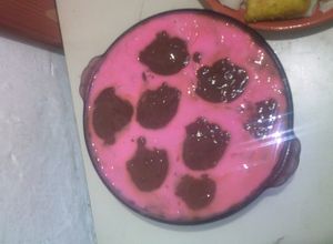 Una foto de Marquesa de fresa y chocolate