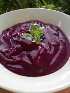 Foto di Crema pasticcera senza uova ai frutti di bosco