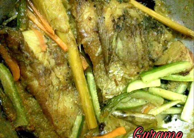 Cara Gampang Membuat Gurame Masak Kuning yang Enak