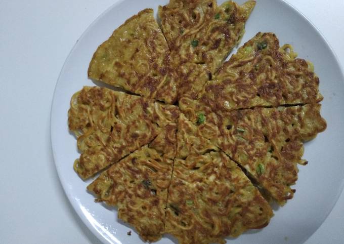 Martabak mie goreng