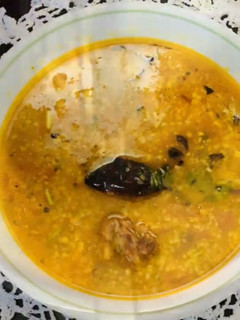 சிக்கன் எலும்பு பருப்பு குழம்பு (Chicken elumbu paruppu kulambu recipe in tamil) செய்முறை முக்கிய புகைப்படம்