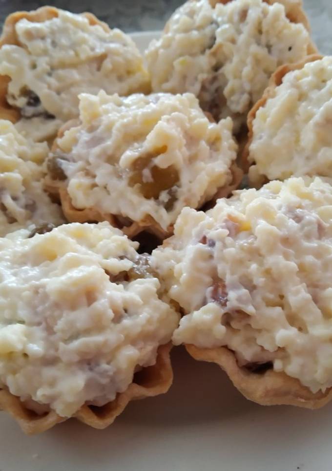 Корзинки з ізюмом