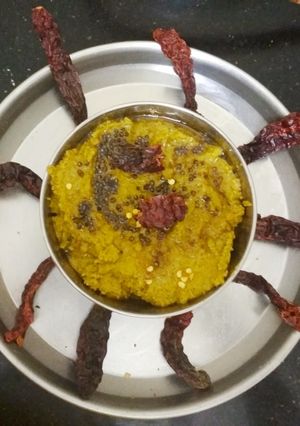 A picture of Heerekaayi sippe chutney (Ridge gourd peel chutney).