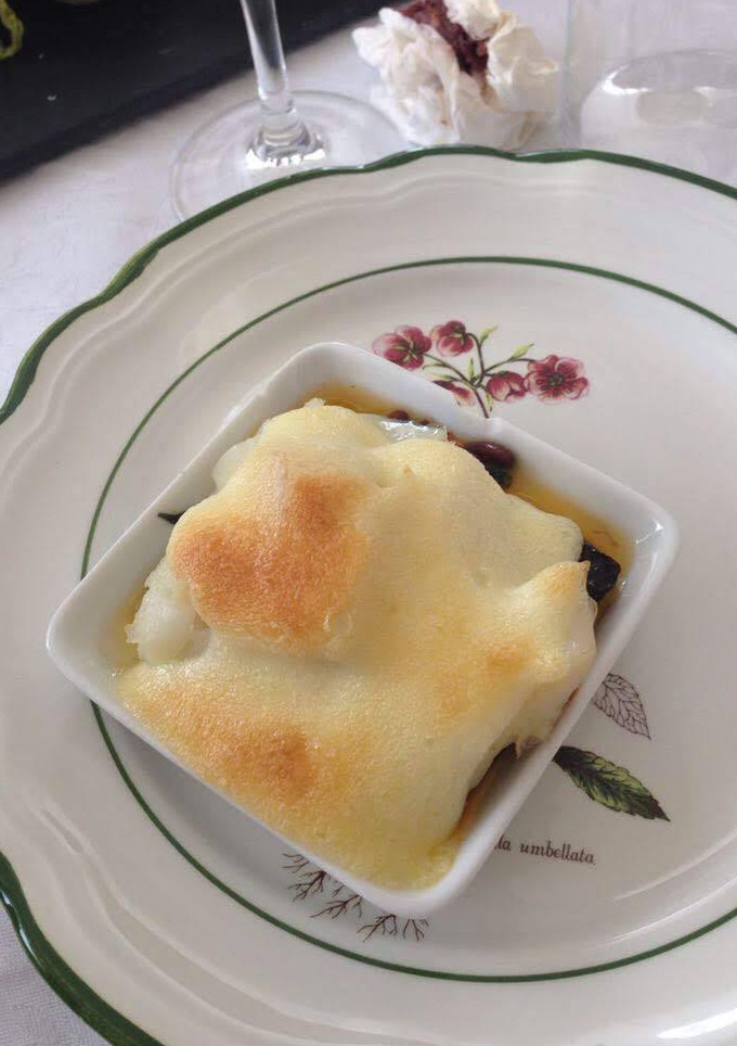Una foto de Bacallà setinat amb all i oli suau