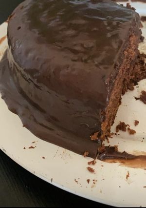 Foto de Bolo de Chocolate com Cobertura de Leite Condensado