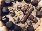 Une photo de creme dessert au kinder