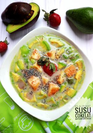 Foto resep Es Alpukat Susu Cokelat