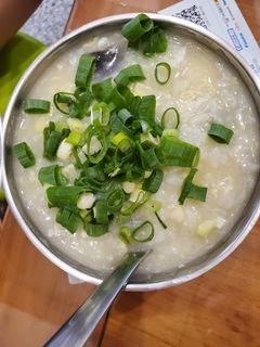 皮蛋瘦肉粥 的食譜成品照片