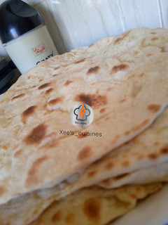 A picture of Pita bread.