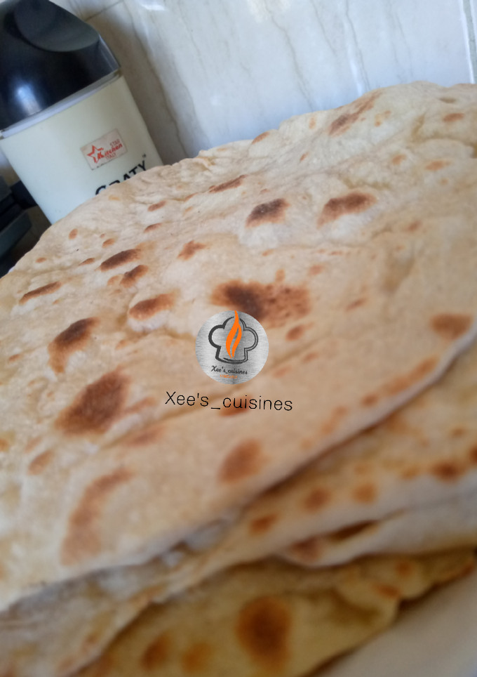 A picture of Pita bread.