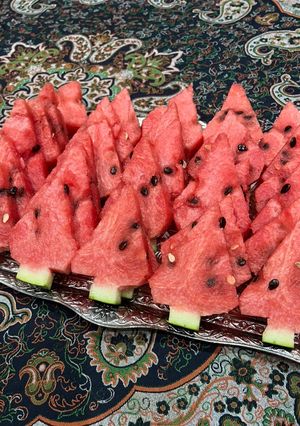 عکسی از دستور برش هندوانه یلدایی