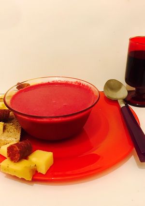Una foto de Mi borsch frío de primavera