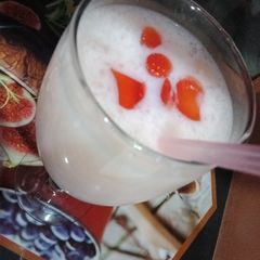 Gond Katira rose Milk A picture of Gond Katira rose Milk.