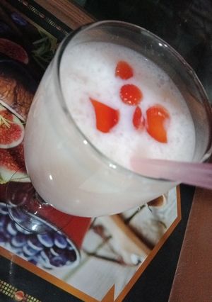 A picture of Gond Katira rose Milk.