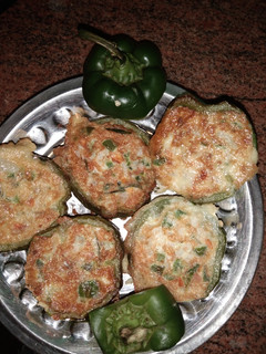 பெல் பெப்பர் ஸ்டப்(Bell Pepper egg & vegetable stuffed) (Bell pepper stuff recipe in tamil) செய்முறை முக்கிய புகைப்படம்