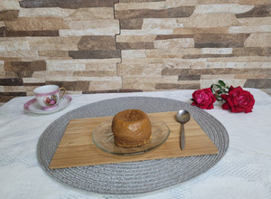 Una foto de Flan al micro, de dulce de leche y coco