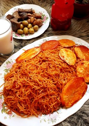 عکسی از دستور کته ماکارانی با ته دیگ سیب زمینی😯