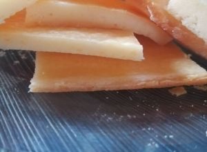 Una foto de Fainá de queso