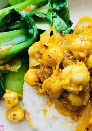Hình của món Cà ri mắt mực.