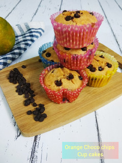 অরেঞ্জ চকো চিপ্স কাপ কেক (orange choco chips cup cakes recipe in Bengali) রেসিপির প্রধান ছবি