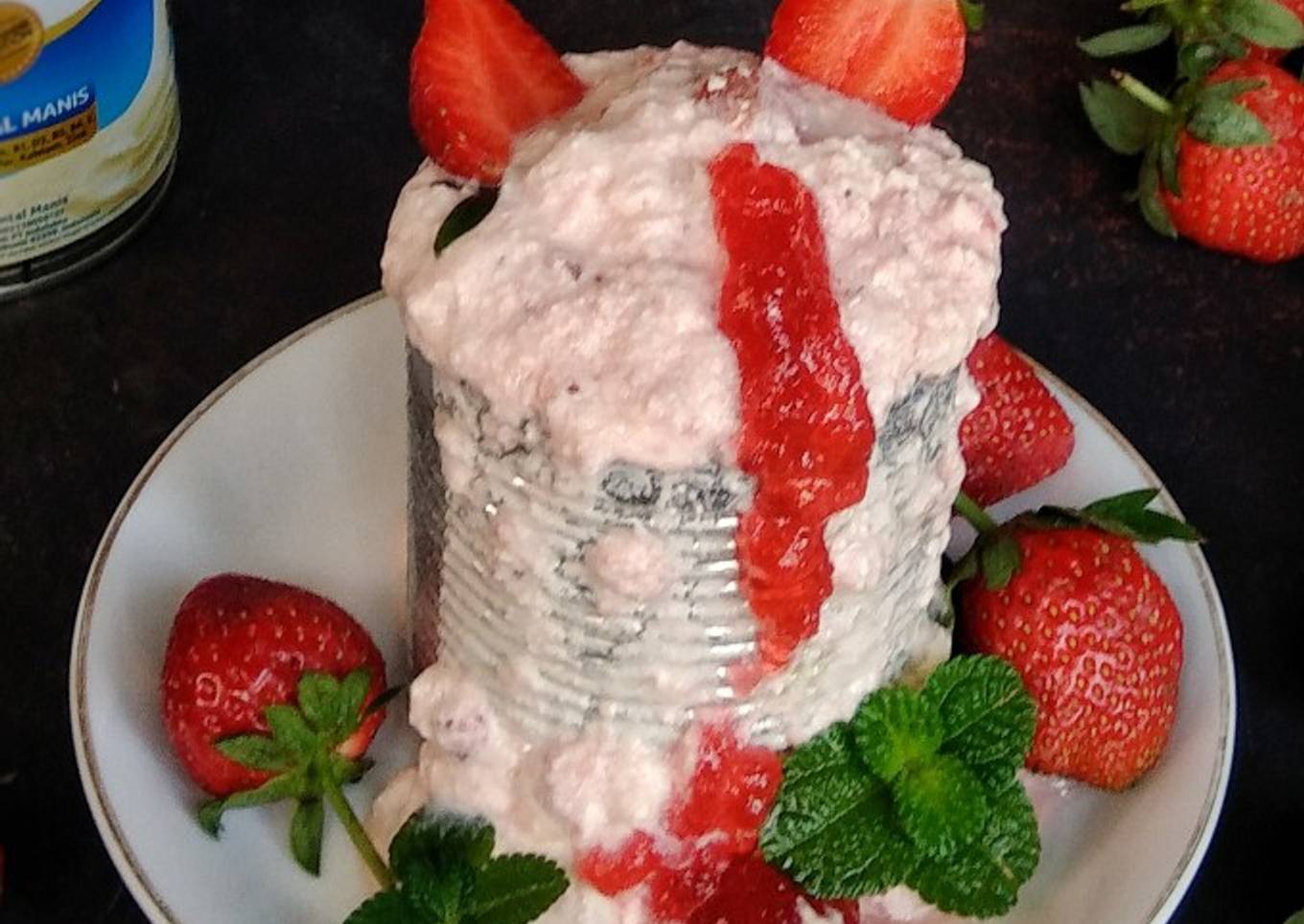 Homemade strawberry ice cream