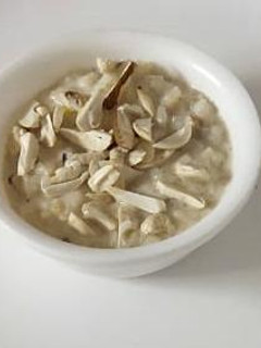 ચોખા ની ખીર (Rice Kheer Recipe In Gujarati) રેસીપી મુખ્ય ફોટો