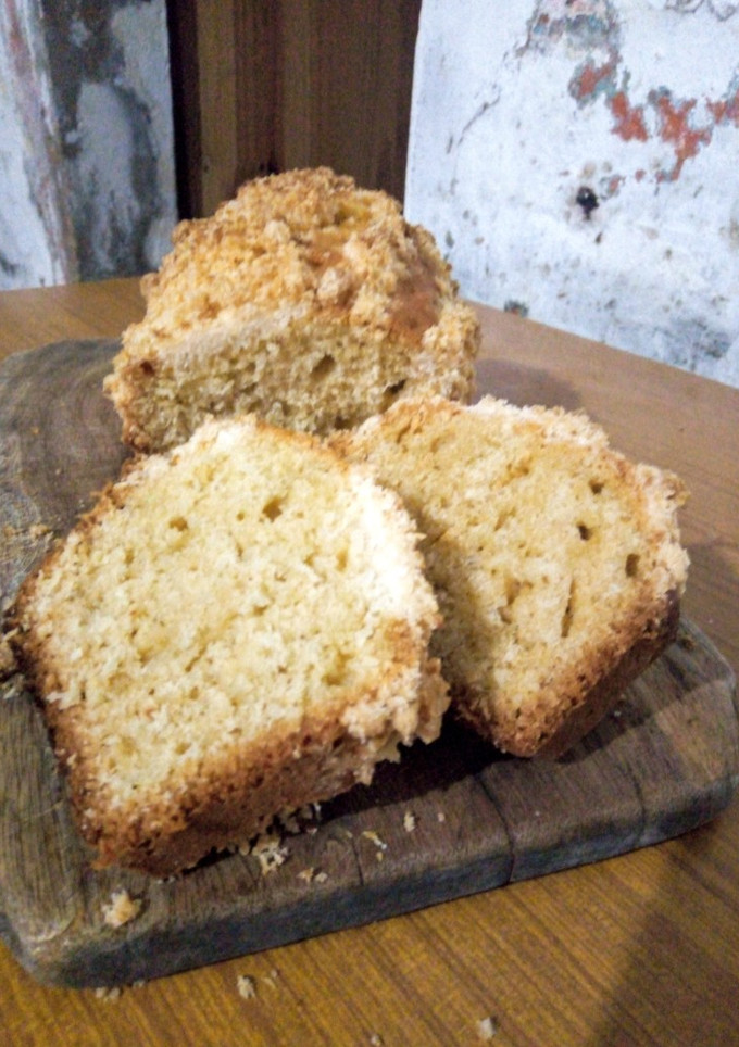 Una foto de Budín de coco con crumble