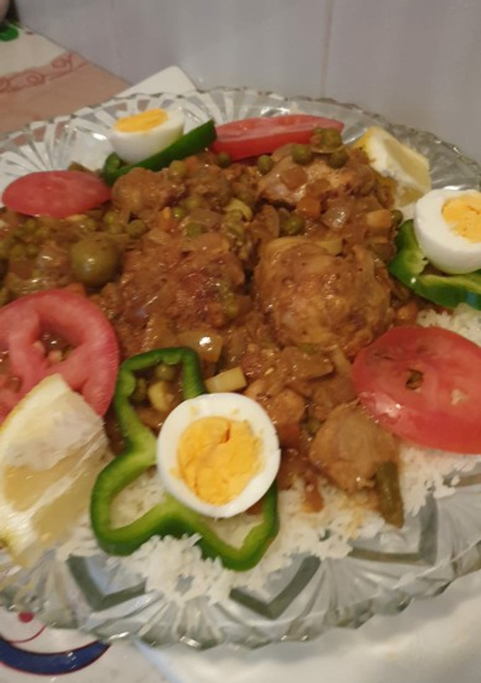 Una foto de Guiso de pollo senegaleses al curry (yassa au poulet