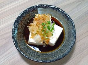 Hình của món Đậu hủ lạnh kiểu Nhật.