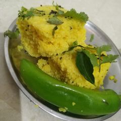 A picture of Nylone Dhokla.