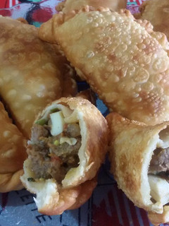 Una foto de Empanada de carne picada a cuchillo, a mi manera